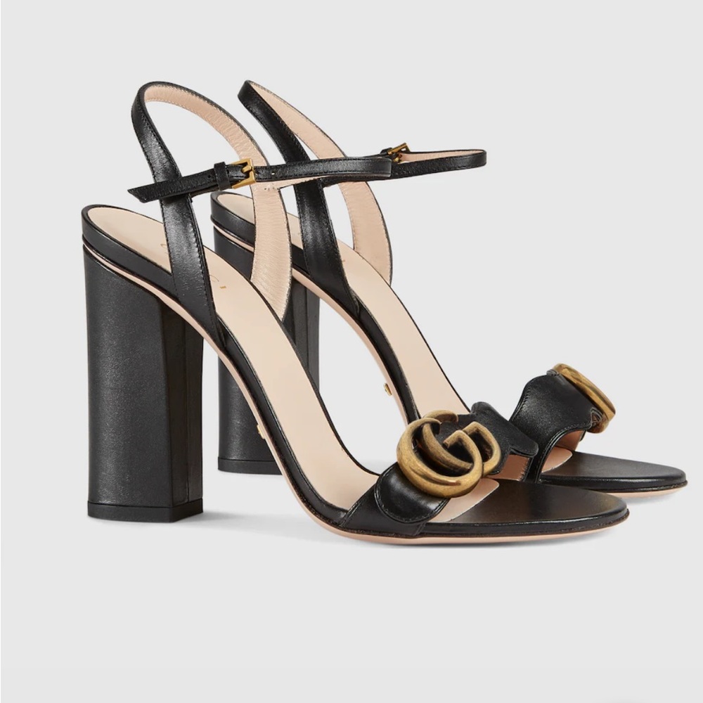 Black Gucci Sandals Style ‎453378 A3N00 1000 - size 40